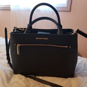 Michael Kors Hailee MD Satchel Leather